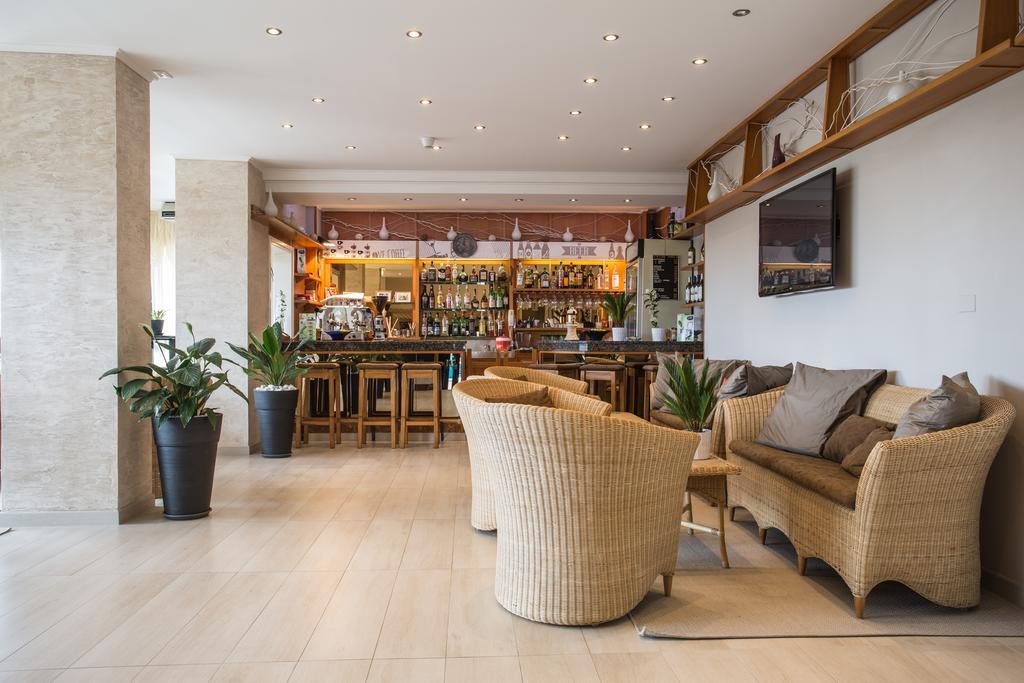 Hotel Byron Мілано-Маріттіма Екстер'єр фото