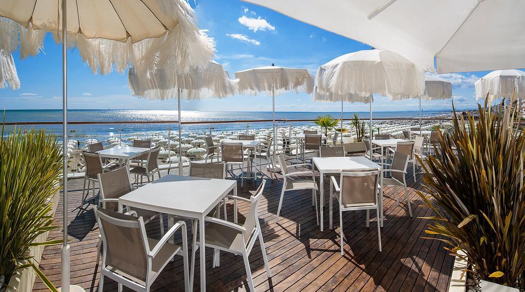 Hotel Byron Мілано-Маріттіма Екстер'єр фото