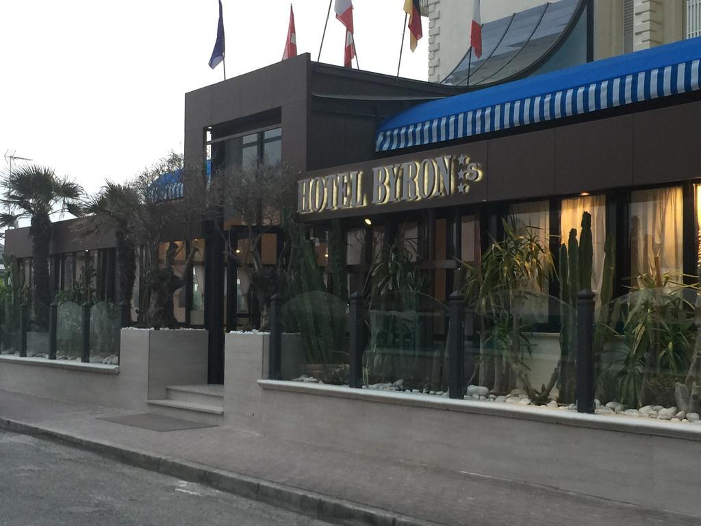 Hotel Byron Мілано-Маріттіма Екстер'єр фото
